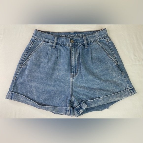American Eagle Mom Shorts Rolled Cuff Pleated High Rise Denim Size 4 - Picture 1 of 9